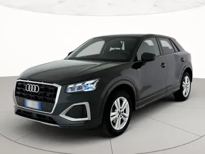 Usata Audi Q2 Admired 116 CV (85 kW) 2024 Grigio manhattan metallizzato SUV