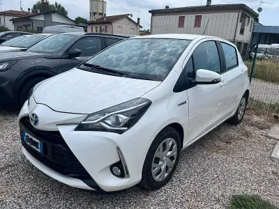 Usata Toyota Yaris Hybrid
