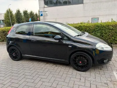 Usata Fiat Grande Punto Abarth 120 CV (88 kW) 2008 Nero Utilitaria