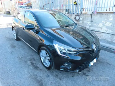 Gebraucht Renault Clio V 86 PS (63 kW) 2021 Schwarz Limousine