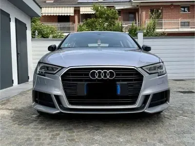 Usata Audi A3 Admired 116 CV (85 kW) 2020 Grigio Berlina