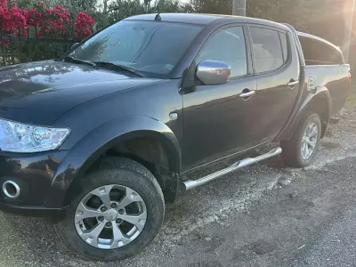 Usata Mitsubishi L200