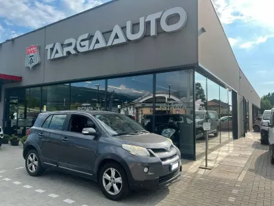 Usata Toyota Urban Cruiser Sol 89 CV (65 kW) 2010 Giallo Utilitaria
