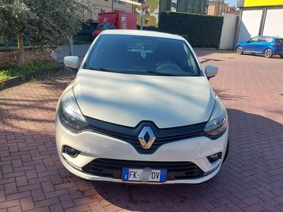 Usata Renault Clio IV Life 90 CV (66 kW) 2017 Beige Berlina