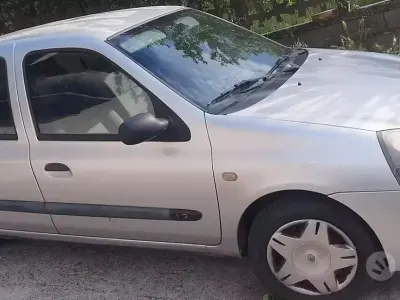 Usata Renault Clio II 58 CV (42 kW) 2005 Grigio Berlina