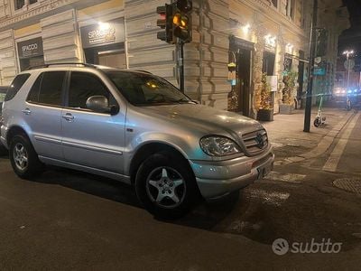 Begagnad Mercedes ML230 1999 SUV