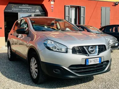 Usata Nissan Qashqai 110 CV (80 kW) 2012 Grigio SUV