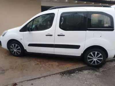 Usata Citroën Berlingo XTR 99 CV (72 kW) 2015 Bianco Monovolume