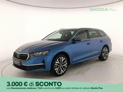 Nuova Skoda Octavia Style 116 CV (85 kW) 2025 Blu race metallizzato Station wagon