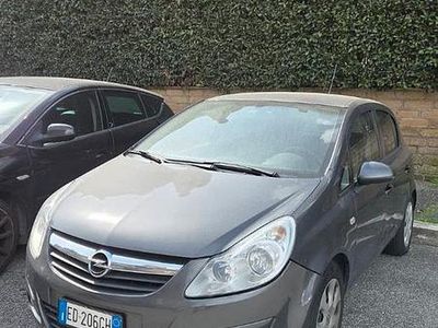 Usata Opel Corsa 85 CV (62 kW) 2010 Grigio Utilitaria