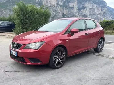 Usata Seat Ibiza 75 CV (55 kW) 2012 Rosso Berlina