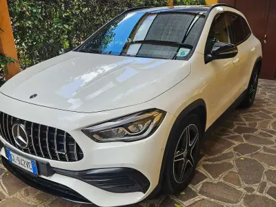 Usata Mercedes GLA200 Premium 150 CV (110 kW) 2023 Bianco SUV