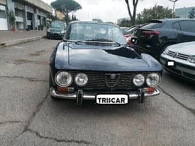 Usata Alfa Romeo 2000 130 CV (95 kW) 1973 Blu Coupé