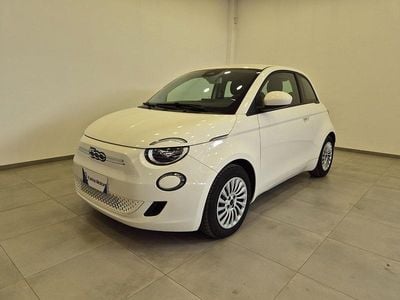Usata Fiat 500e Action 86 kW (118 CV) 2023 Bianco Berlina