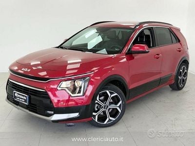 Usata Kia Niro Style 140 CV (102 kW) 2023 Rosso SUV