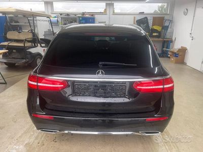 Nero Usata 2019 Mercedes 220 Station wagon | 24.500 €
