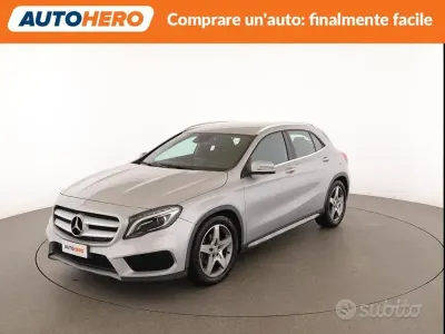 Usata Mercedes GLA200 Premium 136 CV (100 kW) 2016 Grigio SUV