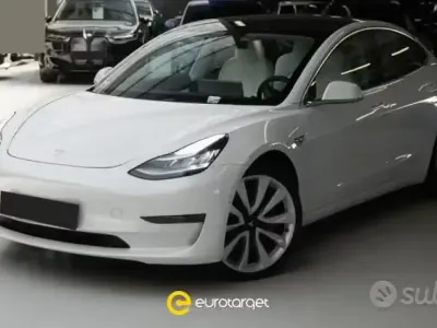 Usata Tesla Model 3 Performance 155 kW (211 CV) 2019 Bianco Berlina