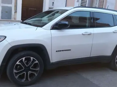Usado Jeep Compass Limited 131 CV (96 kW) 2023 Blanco SUV