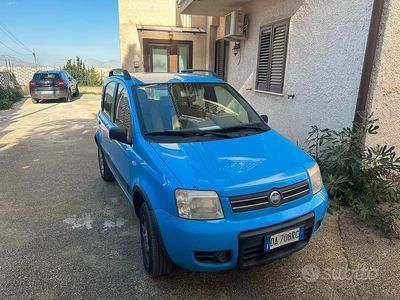 Blu Usata 2006 Fiat Panda 4x4 Utilitaria | 4000 €