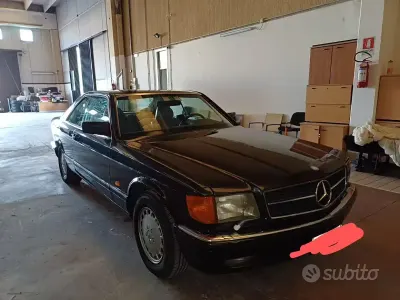 Usata Mercedes 560 299 CV (219 kW) 1987 Nero Coupé