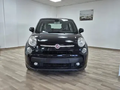 Begagnad Fiat 500L Pop Star 95 HK (69 kW) 2016 Svart Minibuss