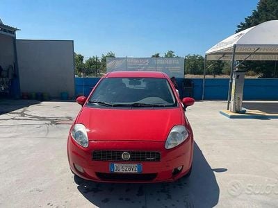 Usata Fiat Punto 75 CV (55 kW) 2006 Rosso Utilitaria