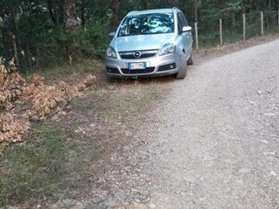 Usata Opel Zafira 2006 Grigio Monovolume