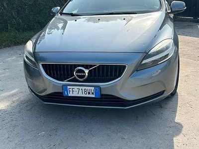 Usata Volvo V40 R-Design Momentum 120 CV (88 kW) 2016 Other Berlina