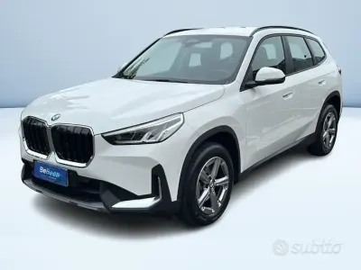 Usata BMW X1 Comfort Edition 136 CV (100 kW) 2023 Bianco pastello SUV