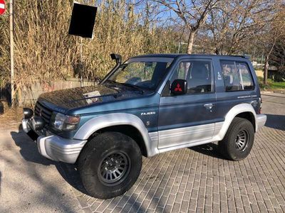 usata Mitsubishi Pajero 2.5 td GLS Super Select 4WD