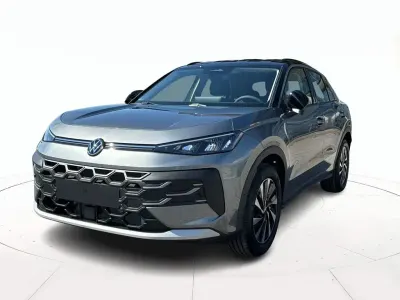 Nuova VW T-Roc Life 150 CV (110 kW) 2026 Nero / metallizzato SUV