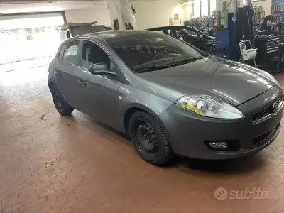 Usata Fiat Bravo Active 105 CV (77 kW) 2010 Grigio Utilitaria