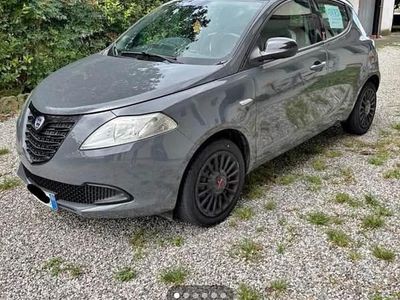 Usata Lancia Ypsilon 2015 Utilitaria