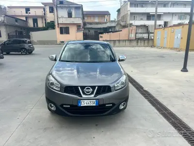 Usata Nissan Qashqai Tekna 110 CV (80 kW) 2011 Grigio SUV