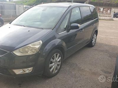 Begagnad Ford Galaxy Ghia 140 HK (102 kW) 2007 Minibuss