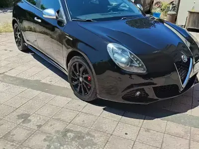 Usata Alfa Romeo Giulietta 140 CV (102 kW) 2012 Nero Utilitaria