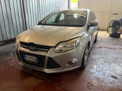 Usata Ford Focus 90 CV (66 kW) 2010 Grigio Berlina