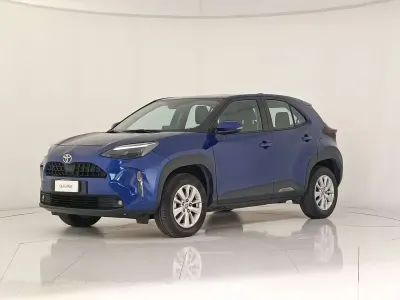 Usata Toyota Yaris Cross Business Edition 92 CV (67 kW) 2022 Blu met SUV