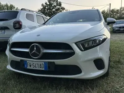 Usata Mercedes A180 116 CV (85 kW) 2019 Bianco Coupé