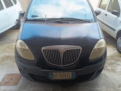 Usata Lancia Musa 69 CV (50 kW) 2007 Marrone Monovolume