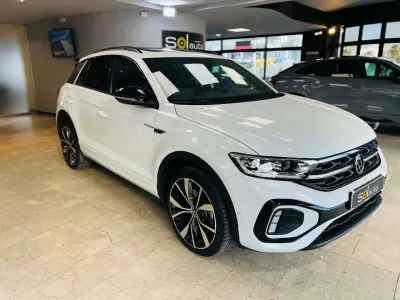 Usata VW T-Roc R-line 150 CV (110 kW) 2024 0q0q  pure white  pure white SUV