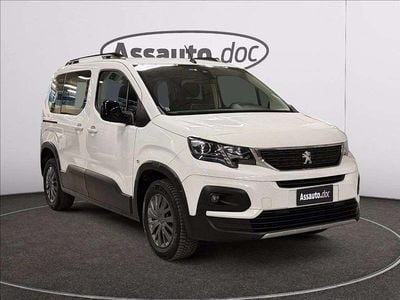 Bianco pastello Usata 2022 Peugeot Rifter Active Monovolume | 19.900 € (Buon prezzo)