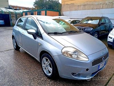 Usata Fiat Grande Punto Active 75 CV (55 kW) 2006 Grigio Utilitaria