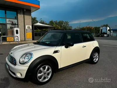 Usata Mini ONE 120 CV (88 kW) 2010 Bianco Utilitaria