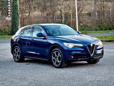 Usata Alfa Romeo Stelvio Super 210 CV (154 kW) 2019 Blu SUV