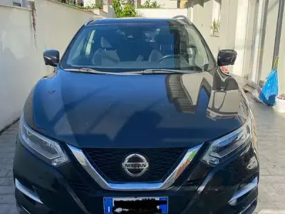 Usado Nissan Qashqai N-Connecta 116 CV (85 kW) 2018 Negro SUV