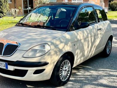 Usata Lancia Ypsilon 2005 Bianco Utilitaria