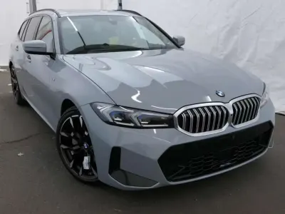Usata BMW 330 M Sport 286 CV (210 kW) 2025 Grigio Station wagon