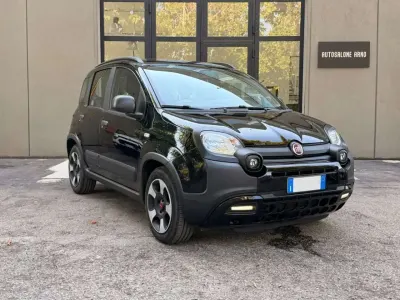 Usata Fiat Panda Cross Cross 69 CV (50 kW) 2022 Nero Utilitaria